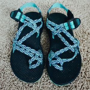 WOMENS CHACOS-SIZE 7